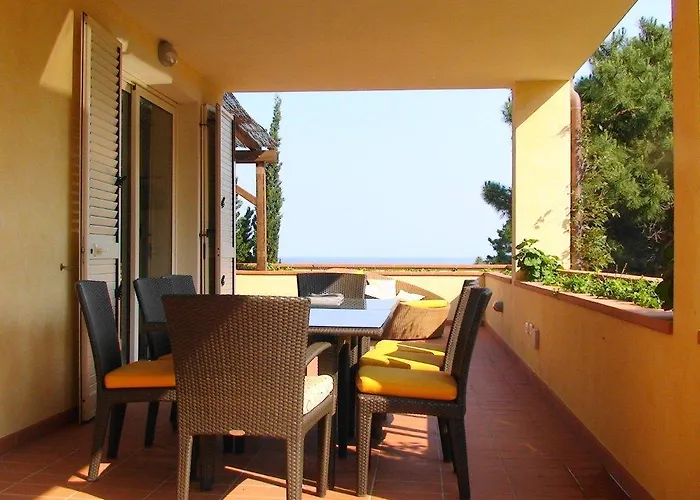 Rta Capo Aparthotel SantʼAndrea